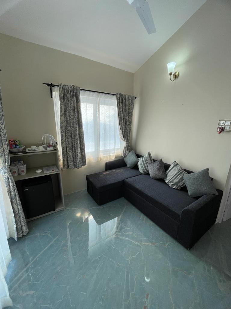 Joets Guesthouse บอกมาโล ภายนอก รูปภาพ
